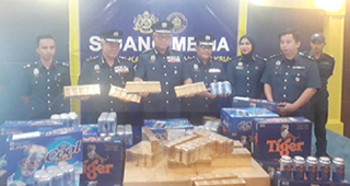 Customs seize RM2.1mil contraband but owners flee